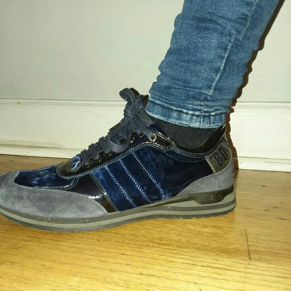 blue shoes size 8 woman